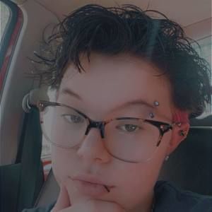 Meet your Posher, Crystal